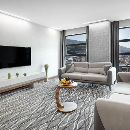 Hotel Lilium & 4*